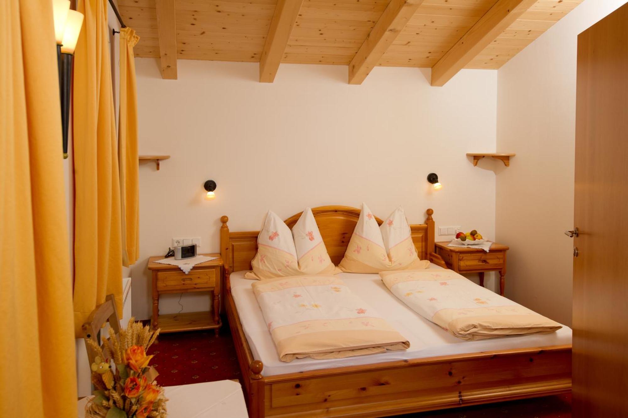 Haus Martina Hotel Radstadt Bagian luar foto