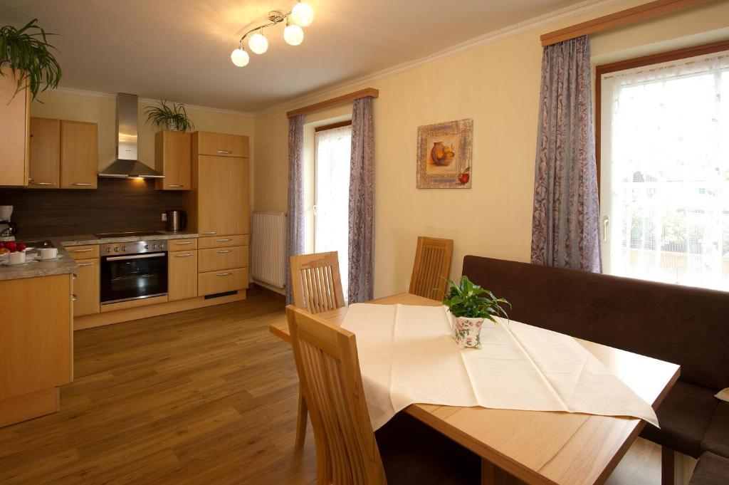 Haus Martina Hotel Radstadt Bagian luar foto